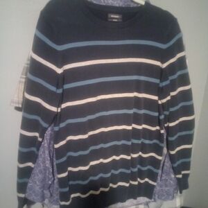 Classic Striped Crewneck Sweater in Navy and White